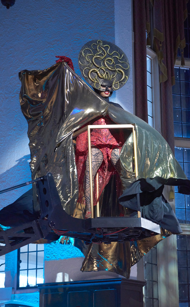 Fox S Rocky Horror Picture Show Ratings Are In What Went Wrong